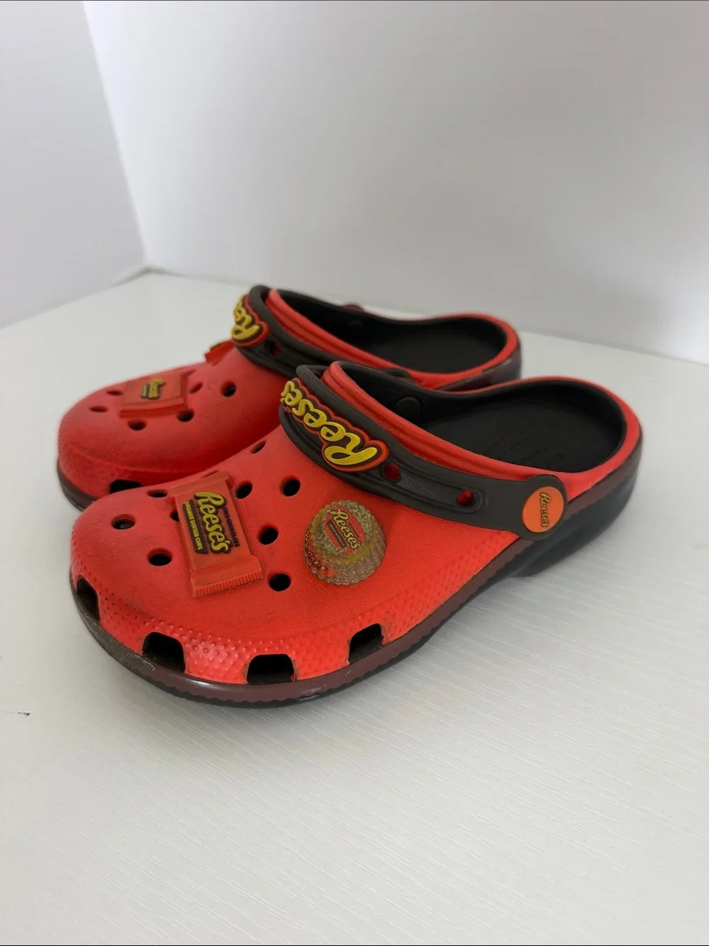 CROCS bright orange